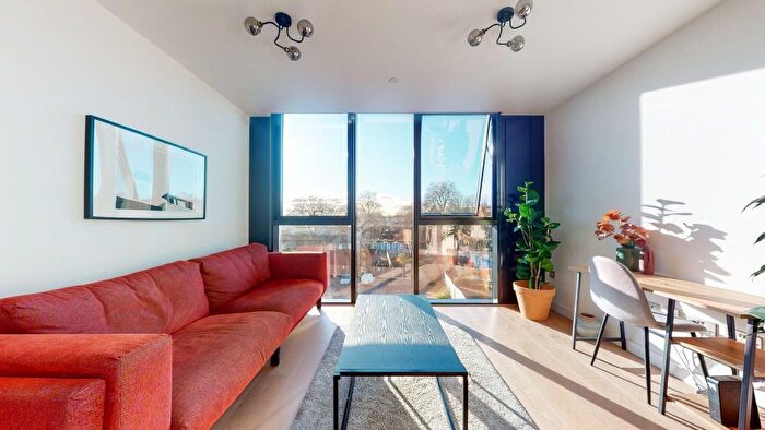 1 Bedroom Flat To Rent In Highgate Hill, London, N19