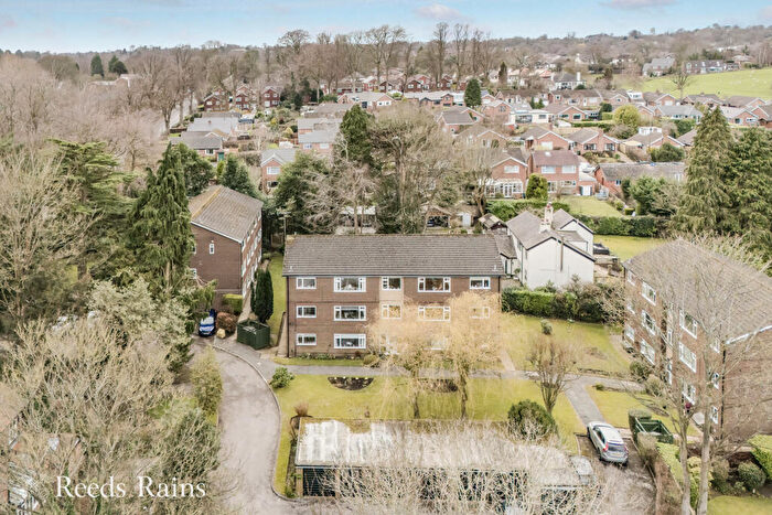 3 Bedroom Apartment For Sale In Bollinbrook Road, Macclesfield, Cheshire, SK10