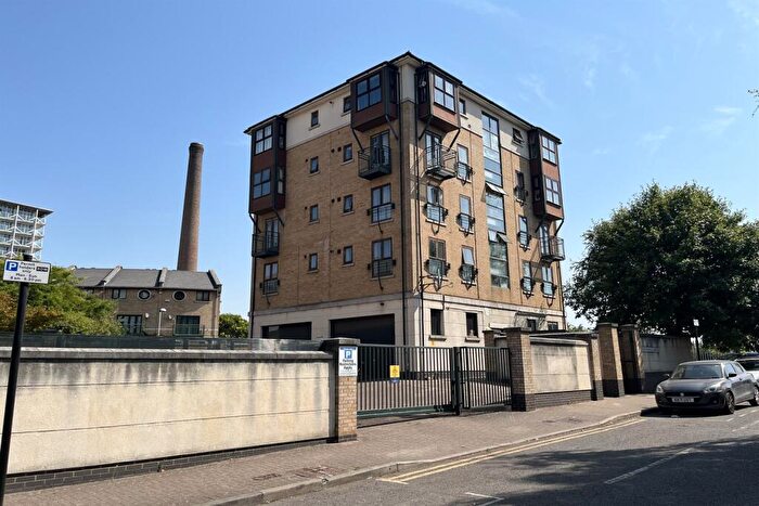 2 Bedroom Flat To Rent In Henry Purcell House, E16