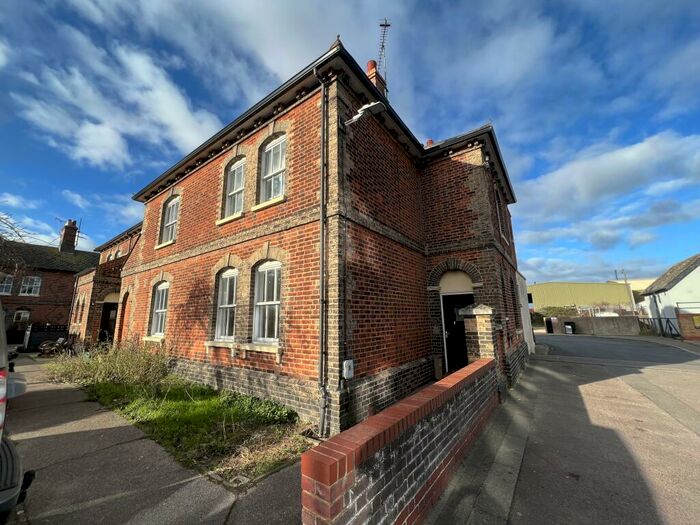 5 Bedroom End Of Terrace House To Rent In Angel Gate, Harwich, CO12