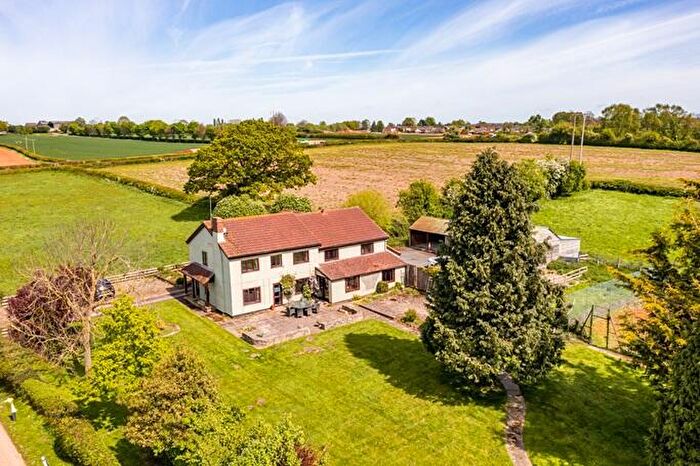 4 Bedroom House For Sale In Lot - Roseland Cottage, Newtown Lane, Leominster, Herefordshire, HR6