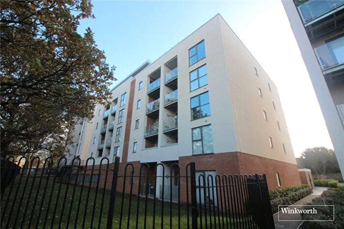 1 Bedroom Flat To Rent In Gemini Park, Manor Way, Borehamwood, Hertfordshire, WD6
