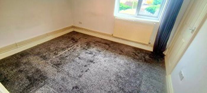 1 Bedroom Flat To Rent In Pimpernel Close, OX4