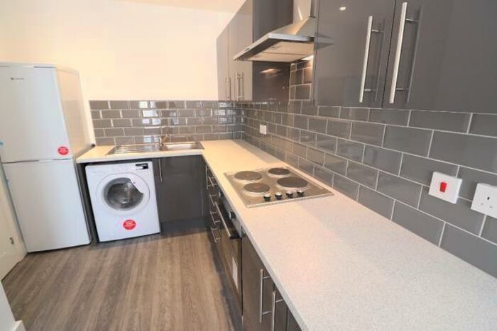 1-bedroom-apartment-to-rent-in-courier-house-king-cross-street
