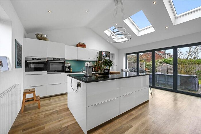 4 Bedroom Semi-Detached House For Sale In Vicarage Lane, Great Baddow, Chelmsford, Essex, CM2