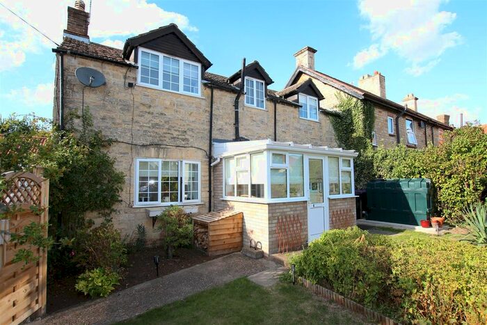 3 Bedroom Cottage For Sale In Main Street, Nocton, LN4