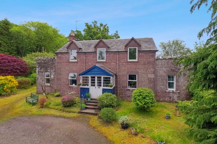 4 Bedroom Detached House For Sale In Balronan, Gartocharn, West Dunbartonshire, G83