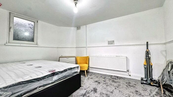 5 Bedroom Apartment To Rent In High Street, Easton, Bristol, BS5