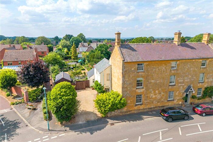 3 Bedroom Semi Detached House For Sale In High Street, Mickleton, Gloucestershire, GL55
