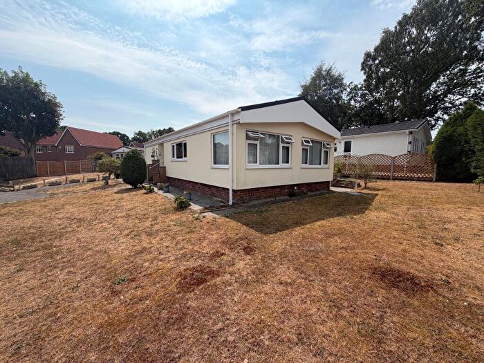 2 Bedroom Bungalow To Rent In Heathlands Park, Foxhall Road, Rushmere St. Andrew, Ipswich, IP4