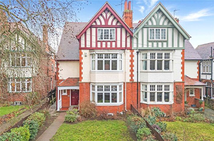 6 Bedroom Semi Detached House For Sale In Wellingborough Road, Abington, Northampton, Northamptonshire, NN3