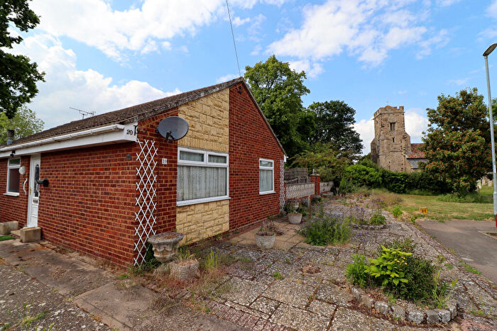 2 Bedroom Bungalow For Sale In Boardman Close, Little Paxton, St. Neots, Cambridgeshire, PE19