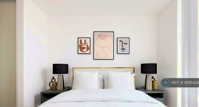 2 Bedroom Flat To Rent In Pinnacle Apartments, Croydon, CR0