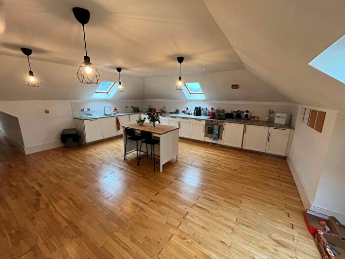 2 Bedroom Apartment To Rent In Woodmill Court, London Road, Ascot, SL5