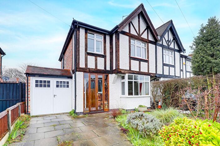 3 Bedroom Semi Detached House For Sale In Sutton Passeys Crescent, Nottingham, NG8