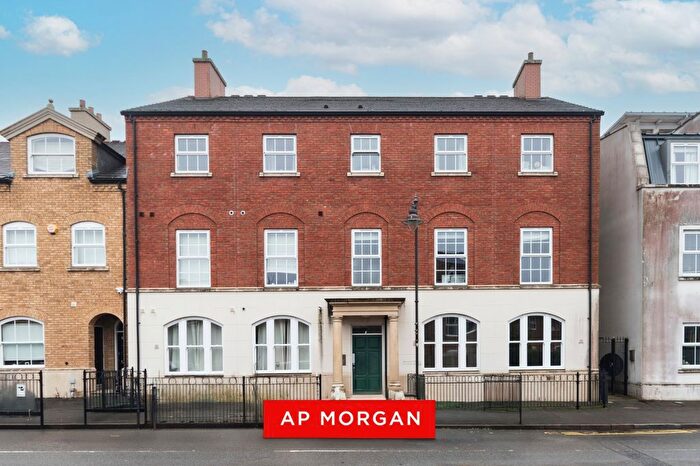 2 Bedroom Flat For Sale In Rumbush Lane, Dickens Heath, Shirley, Solihull, B90