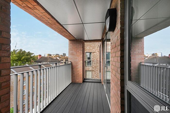 1 Bedroom Flat To Rent In Explorers Wharf, Thomas Road, E14