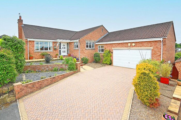 4 Bedroom Detached Bungalow For Sale In Knox Gardens, Harrogate, HG1