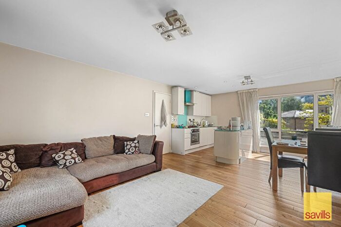 2 Bedroom Flat To Rent In Bogart Court, Premiere Place, London, E14