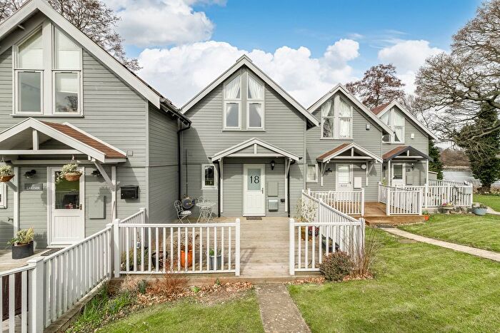 2 Bedroom Terraced House For Sale In Lakeside, Northampton, NN6