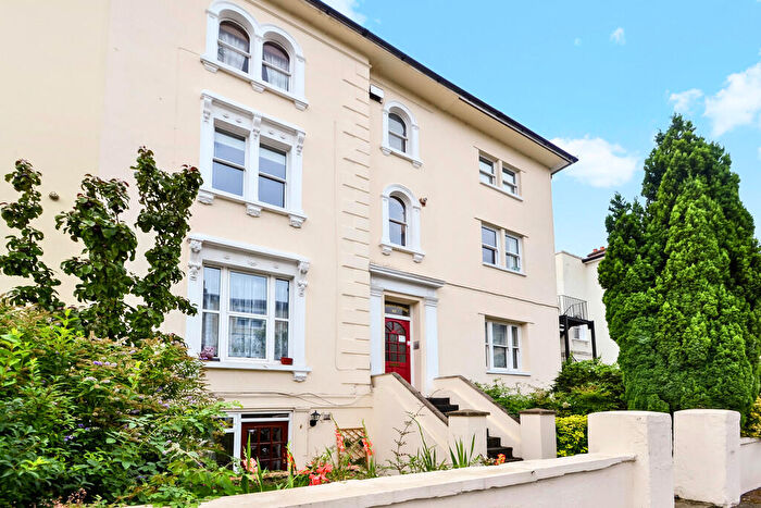 1 Bedroom Apartment To Rent In Cadogan Road, Surbiton, KT6