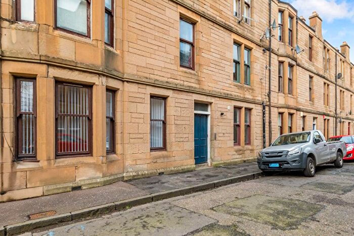 2 Bedroom Flat For Sale In Firs Street, Falkirk, FK2