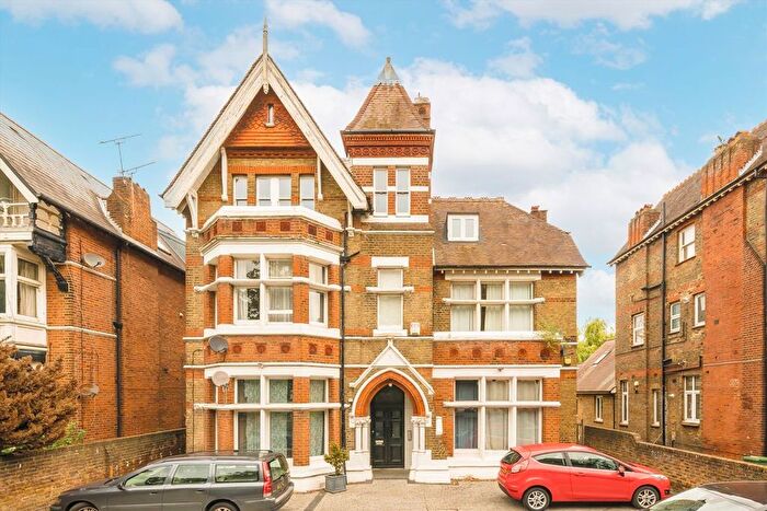 1 Bedroom Flat To Rent In North Common Road, Ealing, W5