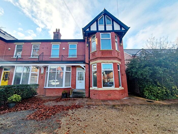3 Bedroom Terraced House To Rent In The Drive, Salford, M7