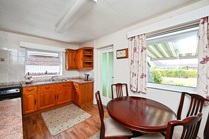 2 Bedroom Semi-Detached Bungalow For Sale In Pennine Avenue, Riddings, Alfreton, DE55