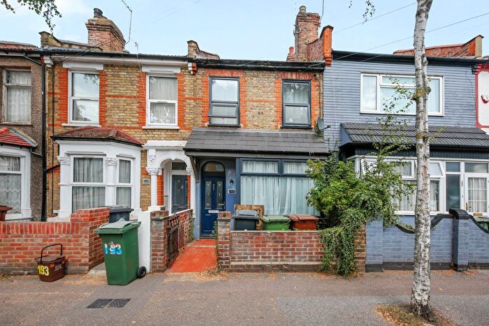 2 Bedroom Property For Sale In Brookscroft Road, Walthamstow, E17