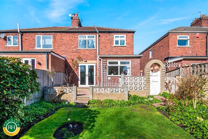 3 Bedroom Semi-Detached House For Sale In Bridge Road, Bessacarr, Doncaster, DN4