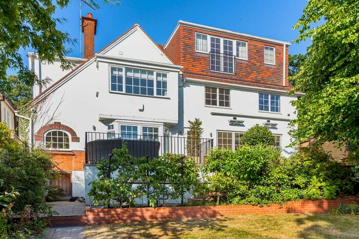 4 Bedroom Detached House To Rent In Oakhill Grove, Surbiton, KT6