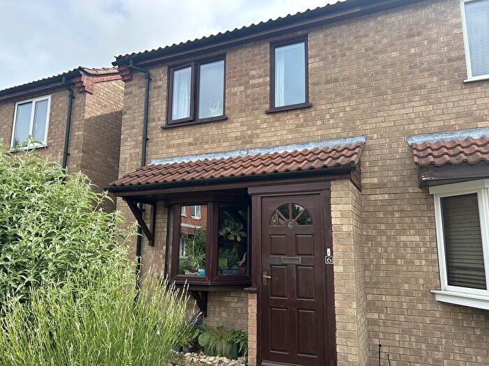 2 Bedroom Semi-Detached House For Sale In Willow Court, Lincoln, LN4