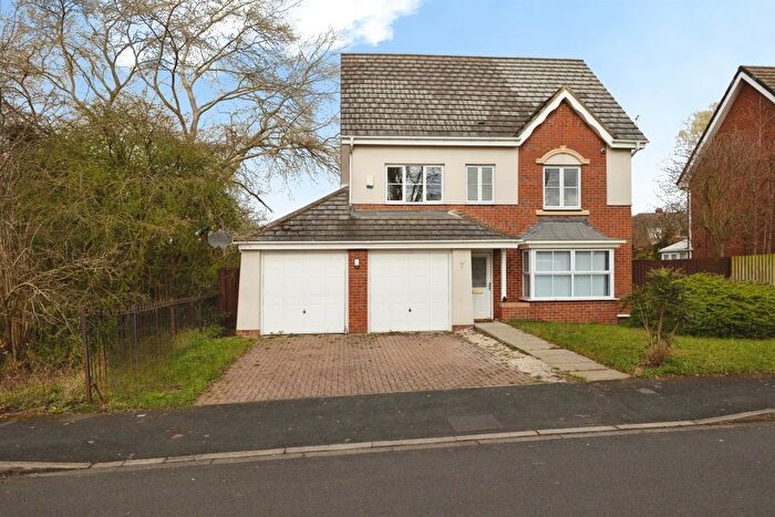 6 Bedroom Detached House For Sale In Finchlay Court, Middlesbrough, TS5