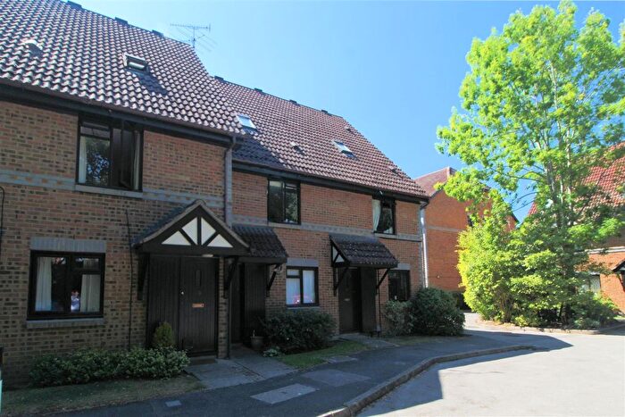 2 Bedroom Maisonette To Rent In Dorchester Court, Woking, Surrey, GU22