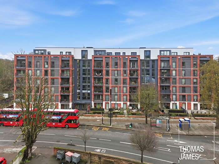 1 Bedroom Flat For Sale In City House, Winchmore Hill, N21