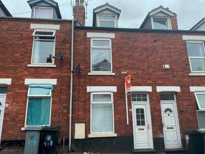 3 Bedroom Terraced House To Rent In Stamford Street, Grantham, NG31