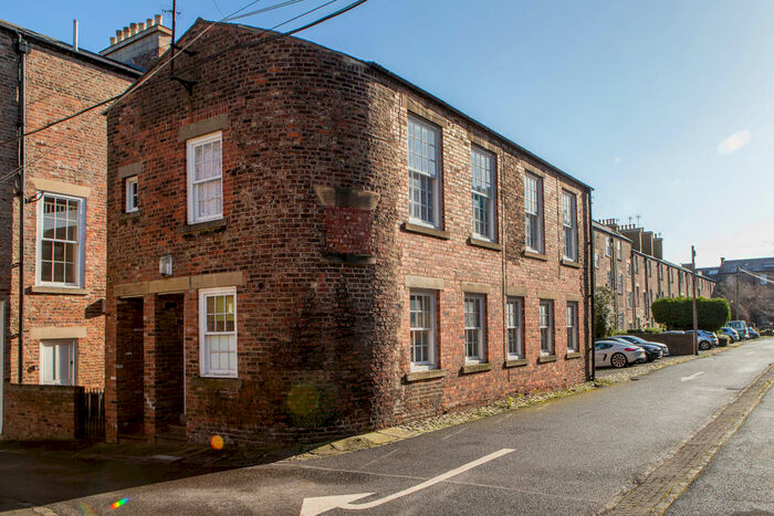 2 Bedroom Flat To Rent In Leazes Terrace, Newcastle Upon Tyne, NE1