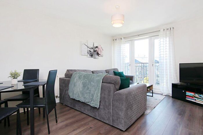 1 Bedroom Flat For Sale In / Hermand Street, Slateford, Edinburgh, EH11