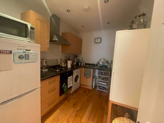 2 Bedroom Flat To Rent In Welldon Crescent, Harrow, Middlesex, HA1