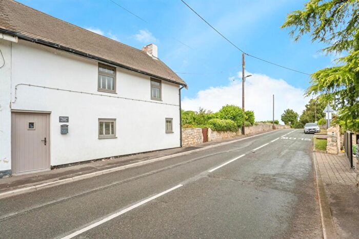 2 Bedroom Character Property For Sale In Main Street, Cadeby, Doncaster, DN5