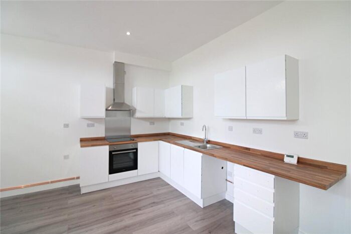 2 Bedroom Maisonette To Rent In Wootton Street, Portsmouth, Hampshire, PO6