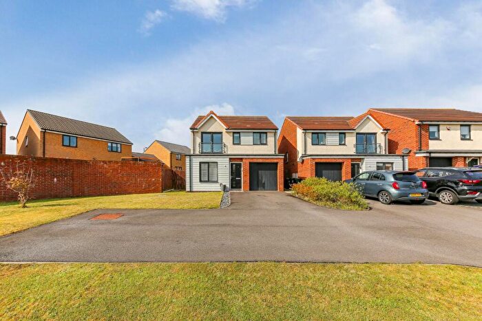 3 Bedroom Detached House For Sale In Edmund Road, Holystone, NE27