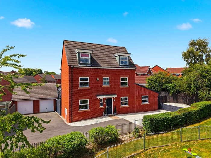 5 Bedroom Detached House For Sale In Mill Farm Drive, Tibshelf, DE55
