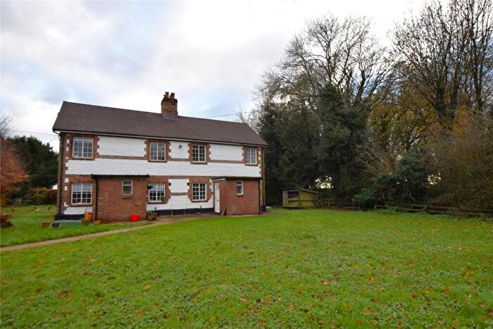 3 Bedroom Semi Detached House To Rent In Southwood Road, Shalden, Alton, Hampshire, GU34