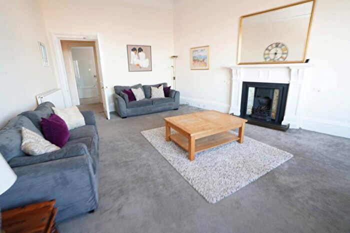 3 Bedroom Flat To Rent In Drumsheugh Gardens, West End, Edinburgh, EH3