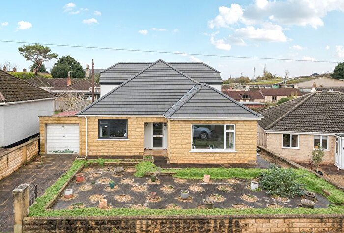 3 Bedroom Bungalow For Sale In Welton Vale, Midsomer Norton, Radstock, Somerset, BA3