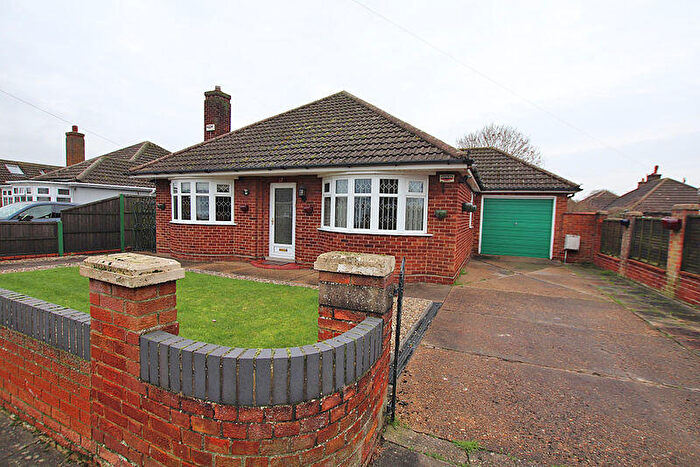 3 Bedroom Detached Bungalow For Sale In Stephen Crescent, Grimsby, DN34