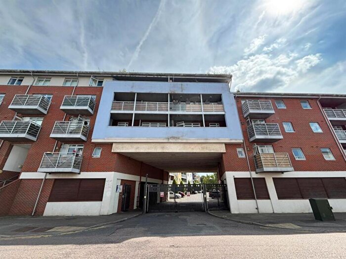 1 Bedroom Apartment To Rent In Kingfisher Meadow, Hart Street, Maidstone, Kent, ME16