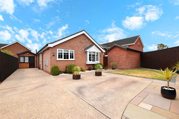 2 Bedroom Detached Bungalow For Sale In Longhorn Court, Waltham, DN37